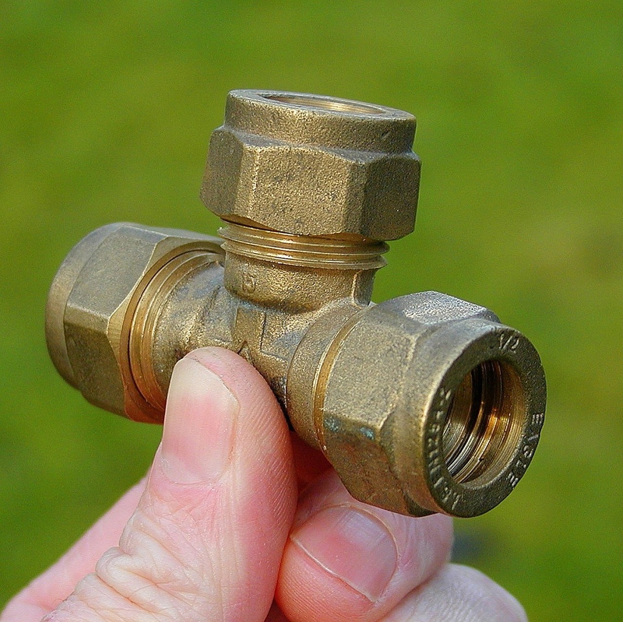 Compression Fitting – What Are They Used For and How Do They Work?
